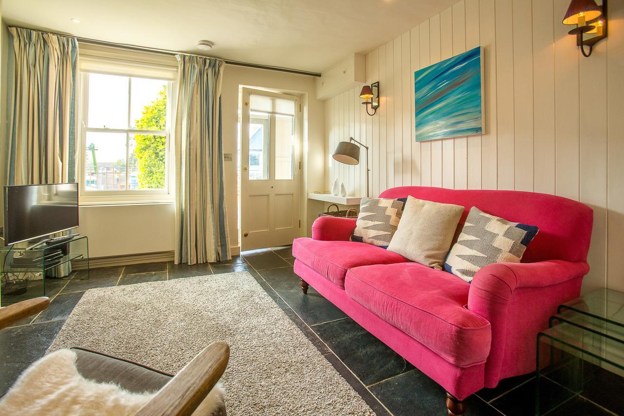 Nutshell Villa Aldeburgh Bagian luar foto